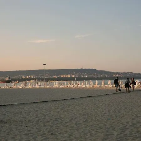公寓 South Bay Vacation 瓦爾納