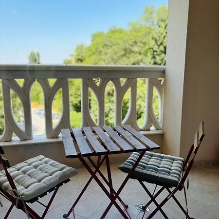 Апартамент South Bay Vacation Варна